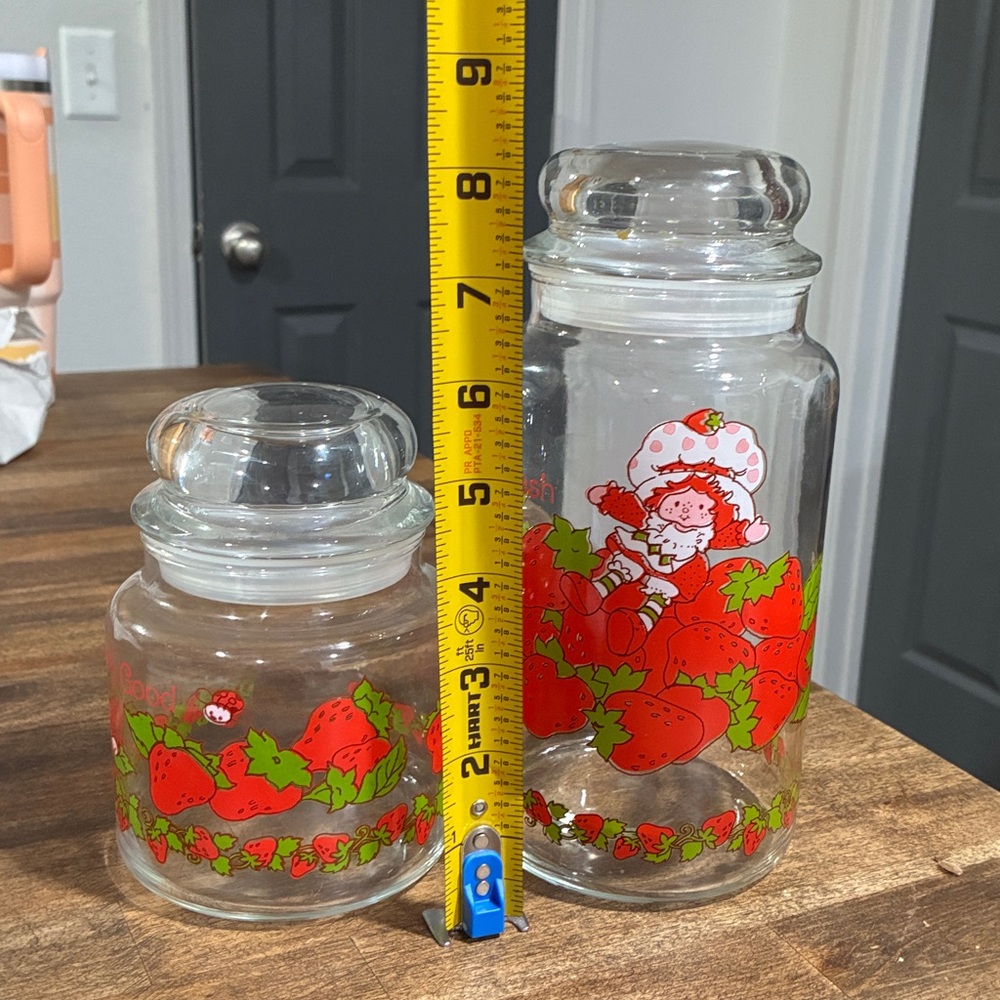 Strawberry Shortcake Canister Set of 2 - Picture 7 of 7